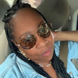 Meet your Posher, Tracey